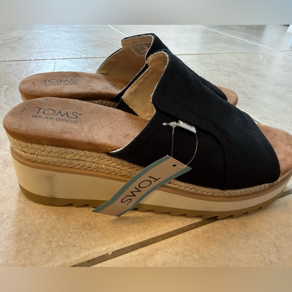 Toms Adria wedge platform sandal black canvas NWT - Picture 5 of 12